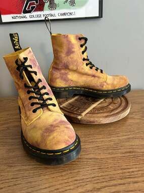 Dr Martens Suede Yellow Purple Tie Dye size 8/EU 39